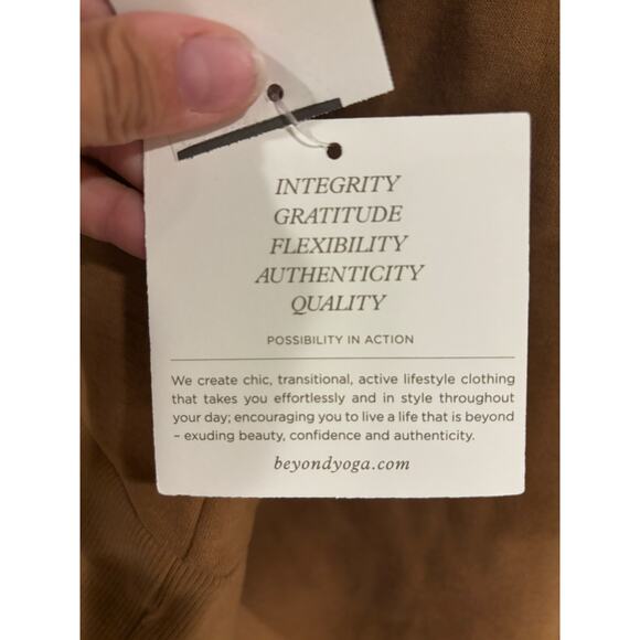 NWT Beyond Yoga Uplift Cropped Sweatshirt Large - Picture 7 of 8